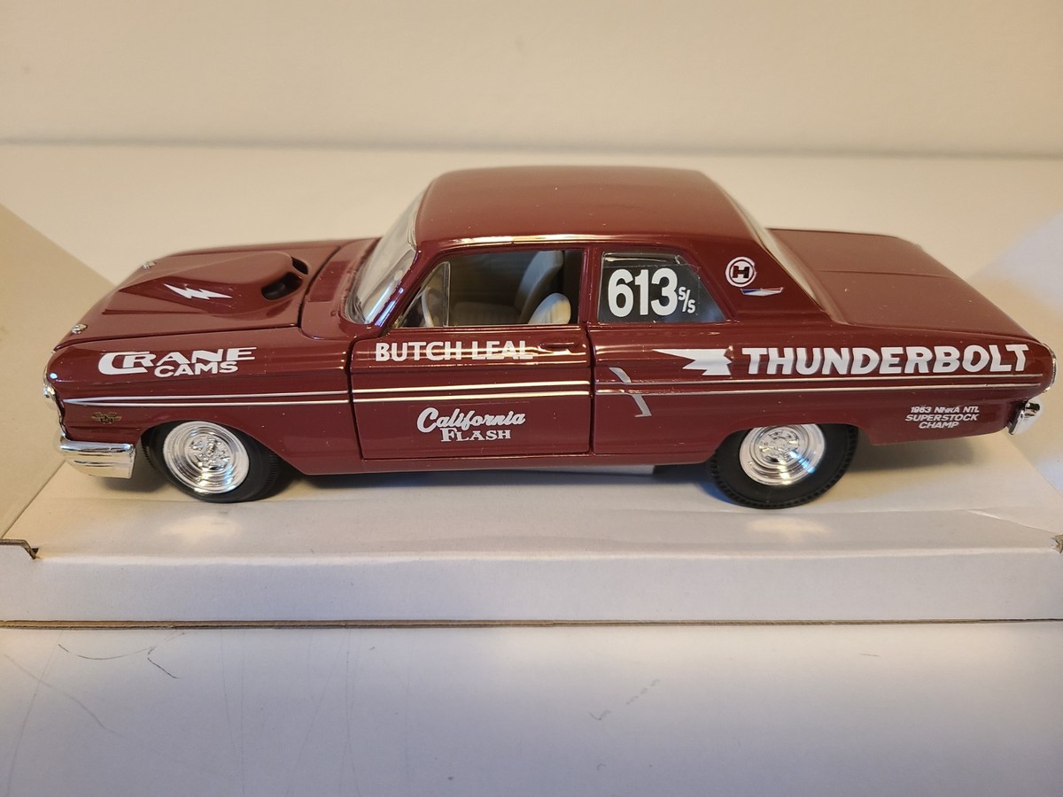ミニカー Maisto 1964 FORD FAIRLANE THUNDERBOLT Maisto 1964 Ford Fairlane Thunderbolt Special Edition 1:24