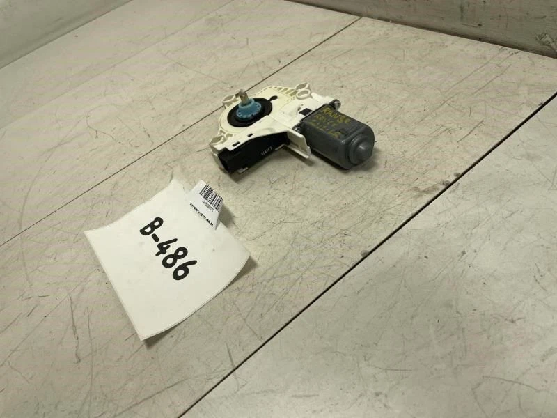 2012 LAND ROVER RANGE ROVER SPORT HSE REAR LEFT DRIVER SIDE POWER WINDOW MOTOR  - Image 2 of 4