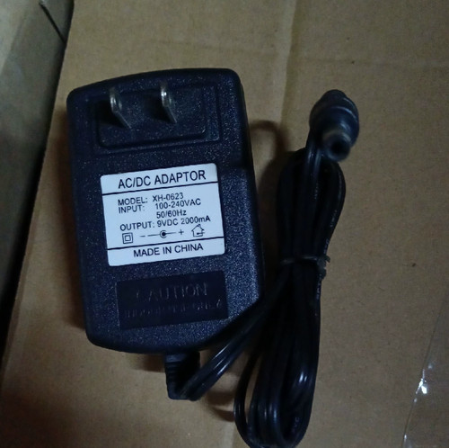 XH-0623 9V 2A Universal Netzteiladapter Ladegerät Für Monitor Routers