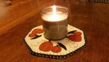 ***KIT &amp; PATTERN***Primitive Candle Mat -Woolfelt Penny Rug11" Pumpkin and Crow