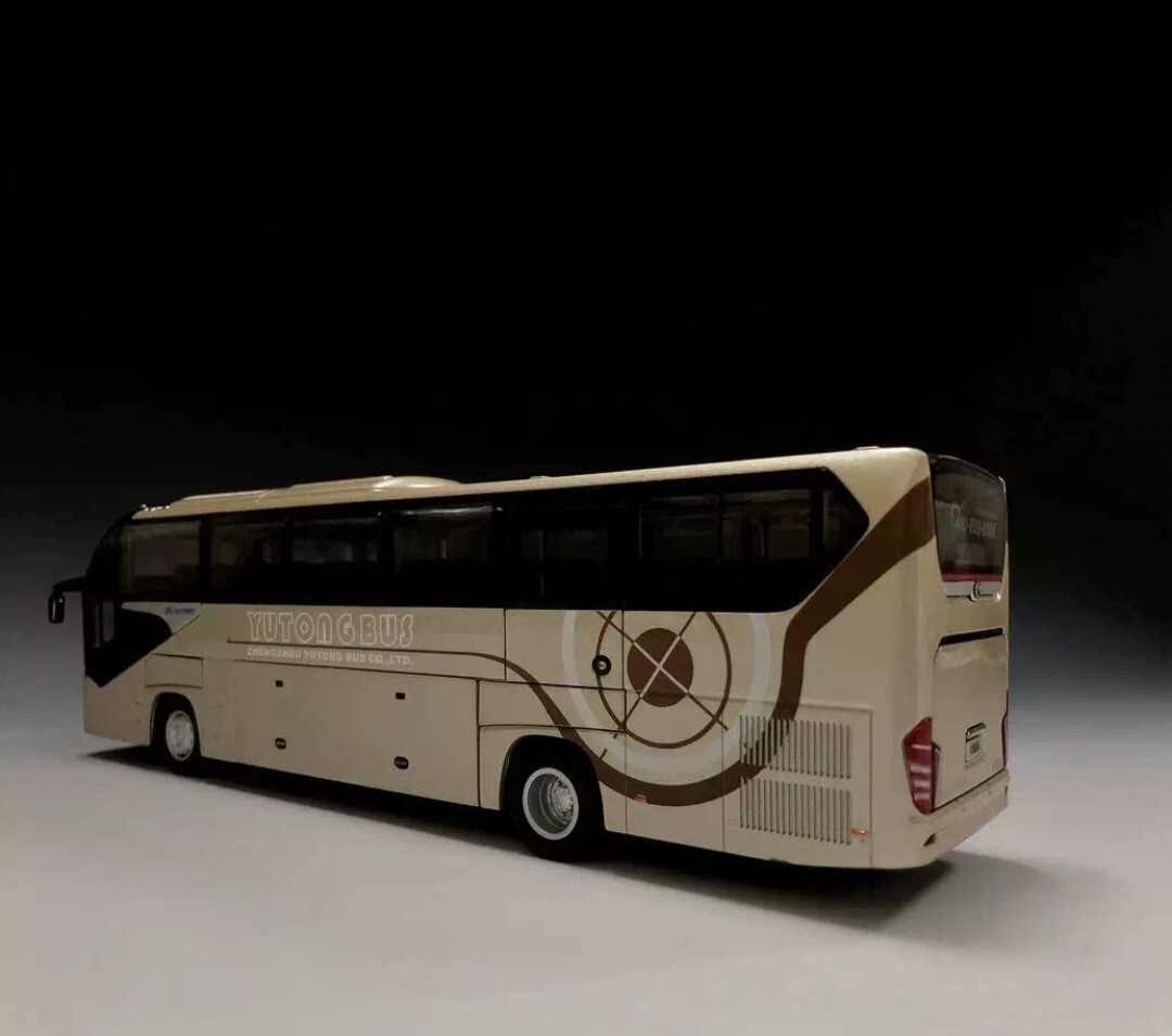 1/43 China YUTONG ZK6128HQB bus Dealer diecast model No scania