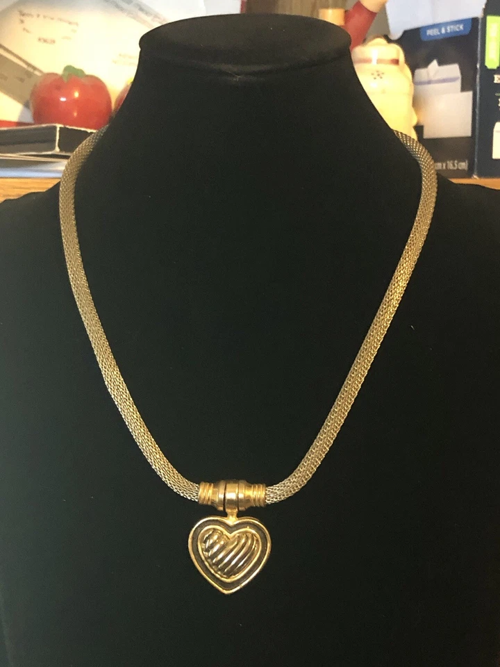 collar cuerda malla plata con colgante corazón Foto 2 de 4