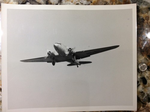Douglas DC-3A Passagierflugzeug Transportflugzeug Flugzeug Foto #628 - Bild 1 von 5