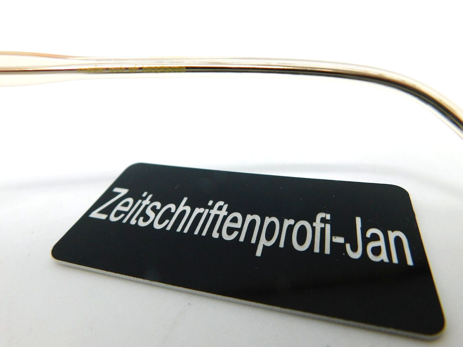 brillengestell grau matt