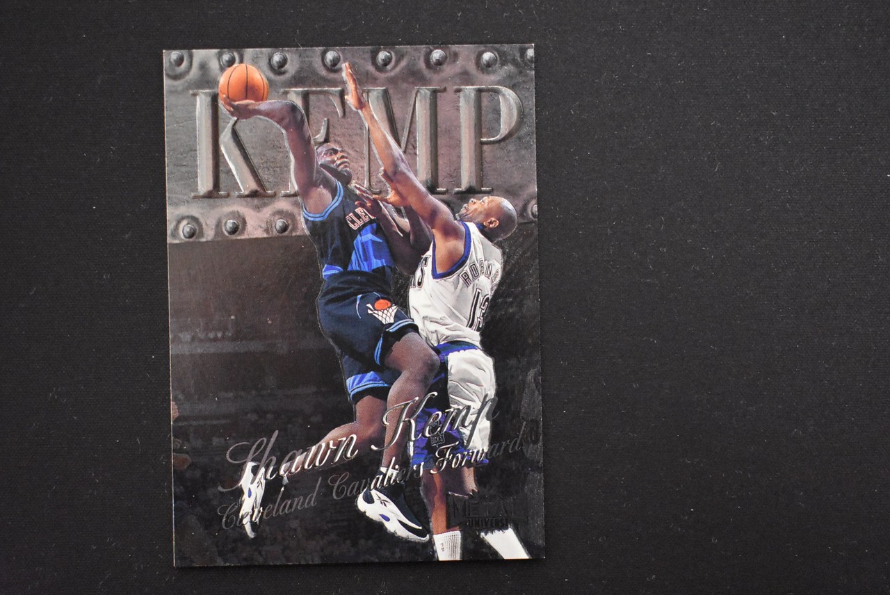 1998-99 SkyBox Metal Universe Shawn Kemp #110 Cleveland Cavaliers