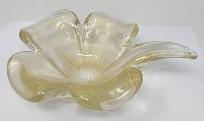 Vintage Clover Shaped Gold Flecks Handblown Art Glass Candy Dish Ashtray Bowl