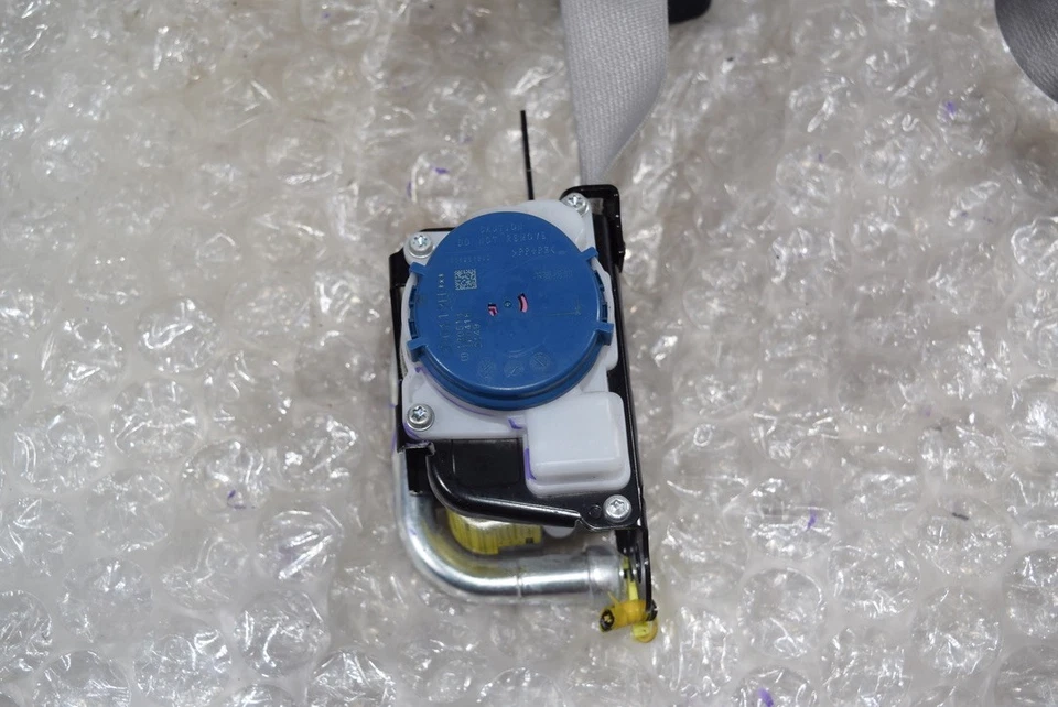 2012-2016 SCION TC front bucket seat belt retractor Assembly OE Driver left fl Foto 4 de 4