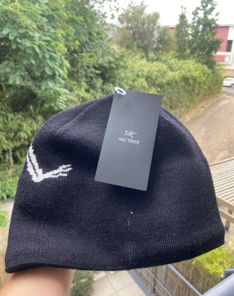 Arc'teryx Bird Head Toque Black Wool Beanie Unisex Winter Ski Hat