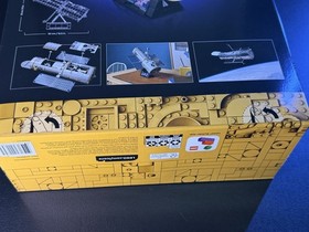 LEGO&reg; Icons Hubble Space Telescope 11382