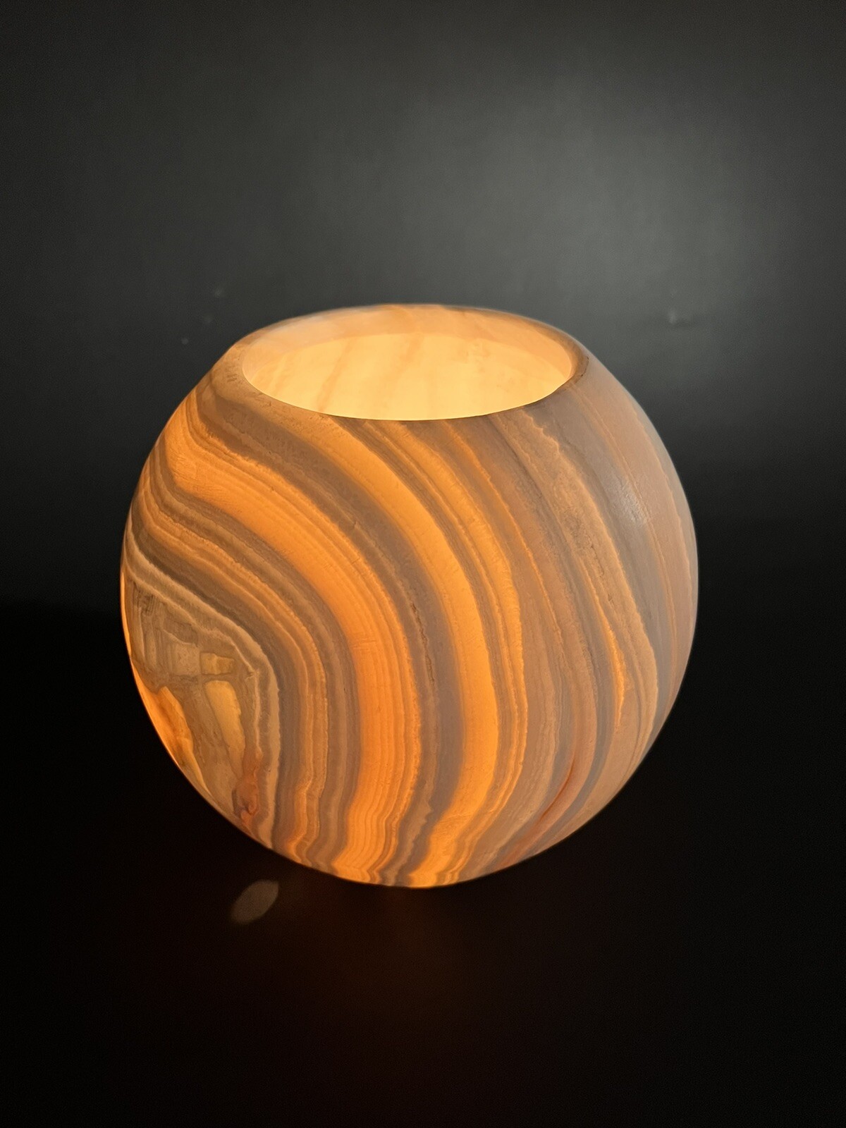 Amazing alabaster Vase Unique shape museum piece hand carve Replica