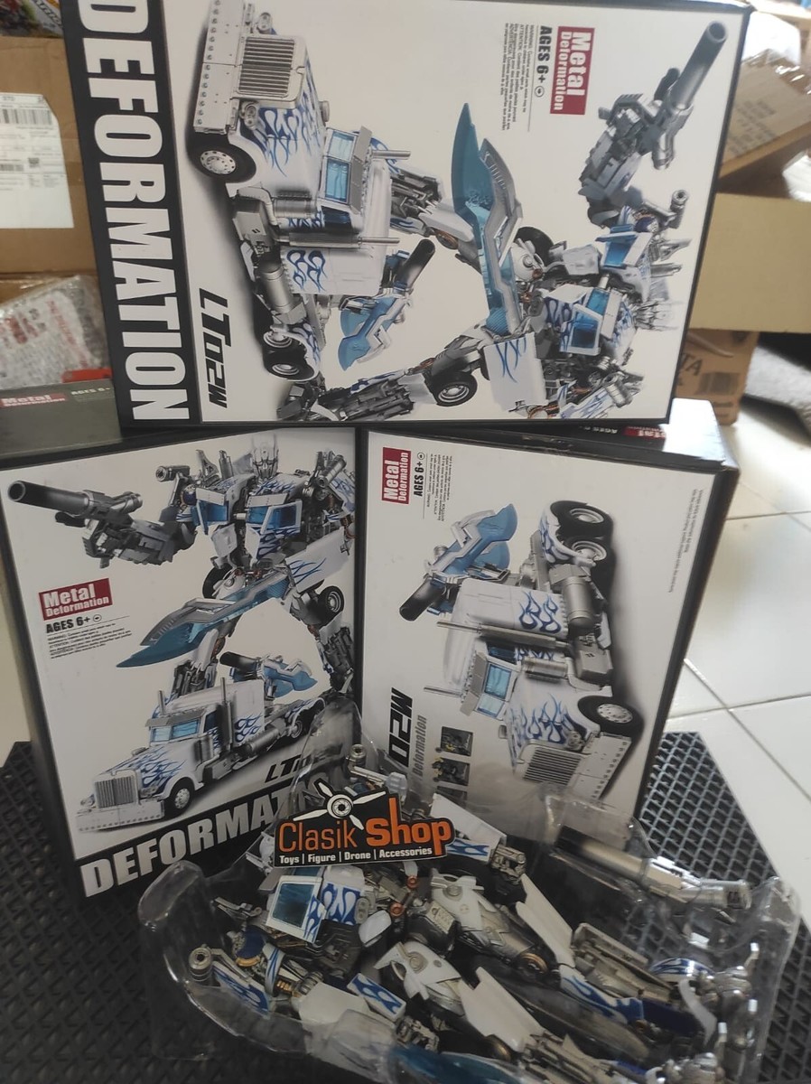 Blue and white LT02 LEGENDARY TOYS LT 02 MASTERPIEC Optimus