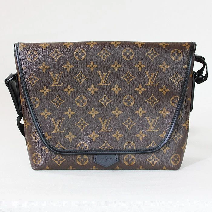 Louis Vuitton Outdoor Flap Messenger in White for Men