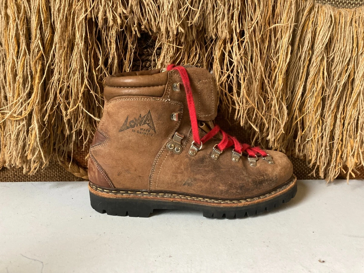 Vintage CHANEL middle high, brown leather boots, hiking lace up