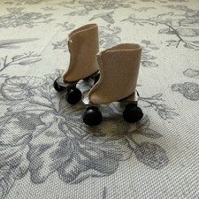 Vtg WHITE ROLLER SKATES Pair BARBIE SHOE 1950s Soft Plastic Rare