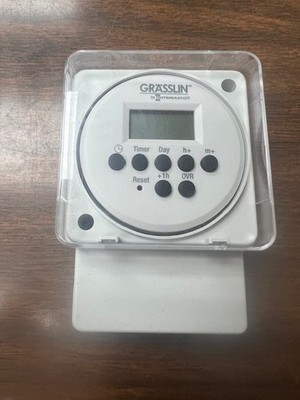 Grasslin FM1D14 Series one circuit electronis 24hr or 7 day time switch