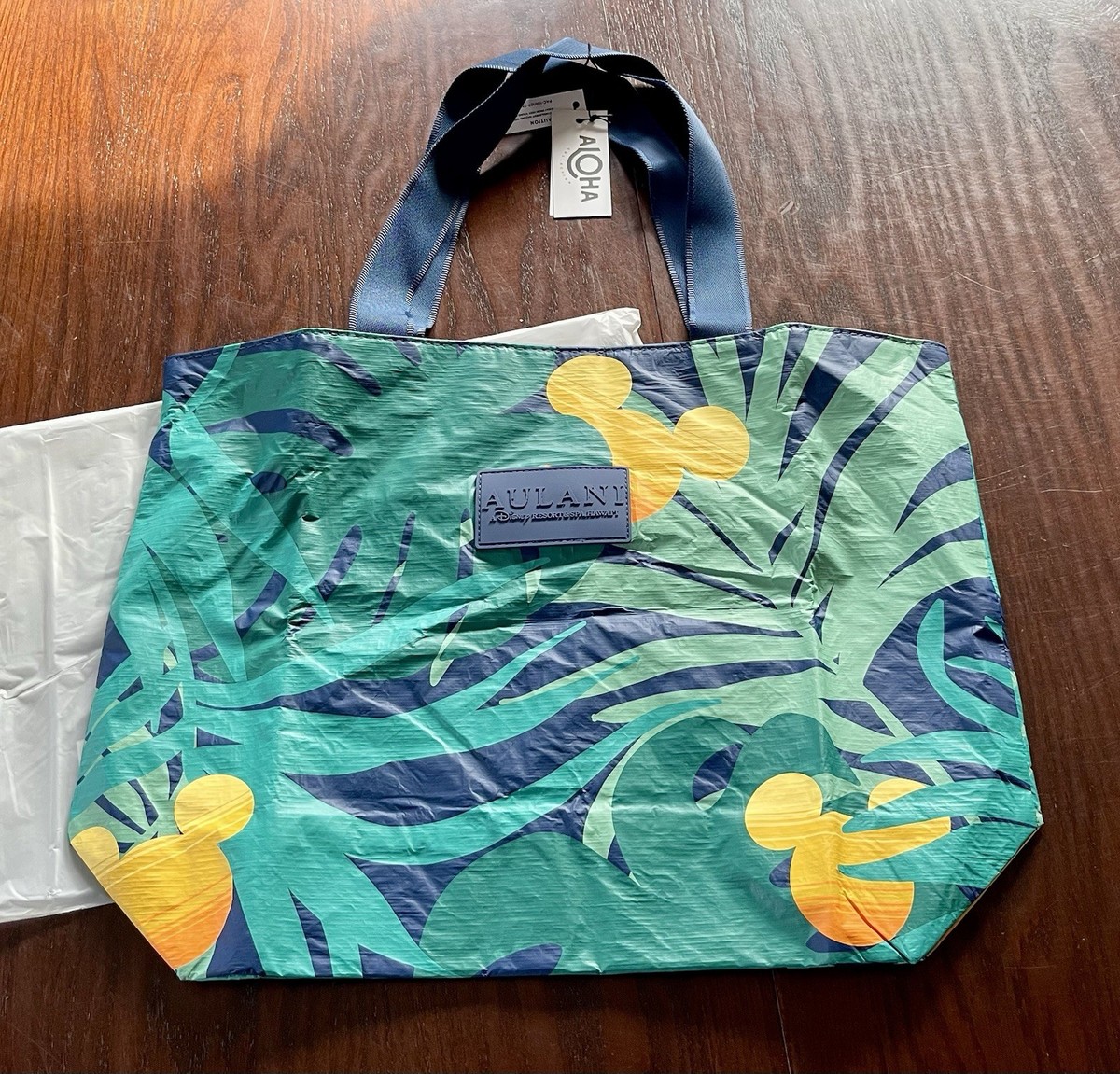 New Disney Aulani Aloha Collection X Splash Proof Zipper Tote