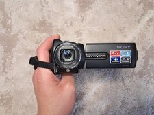 Sony DCR-SR21 PAL Silver 67X Optical Zoom 80GB HDD Handycam Camcorder Box Set