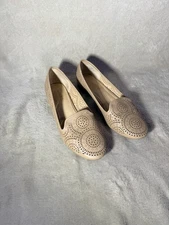 Coach and Four Women's Juliette Flat Shoes, Size 9 in Beige