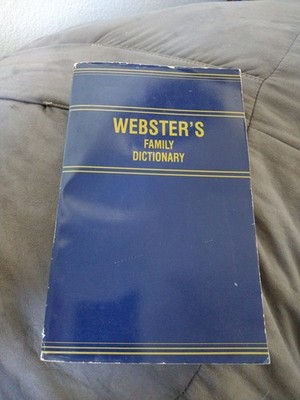 Webster s Family Dictionary 1989 Edition Volume 13 - Blue Hardcover 