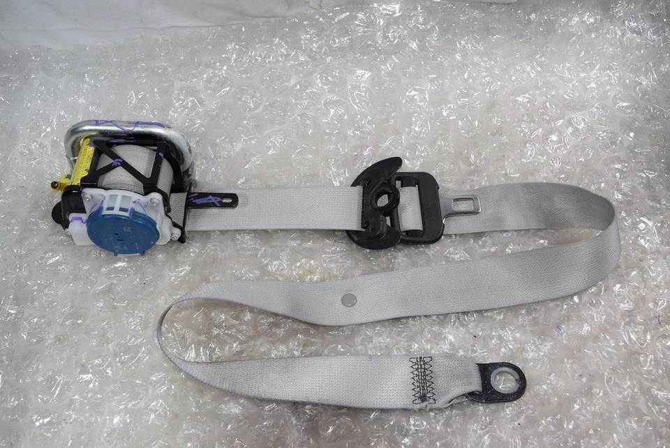 2012-2016 SCION TC front bucket seat belt retractor Assembly OE Driver left fl Foto 3 de 4