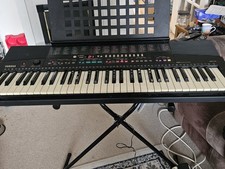 YAMAHA PSR -215 KEYBOARD 61 KEYS FULL SIZE WITH POWER SUPPLY stand & carry case