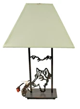 Lazart 19 inch Wolf Head Metal Lamp with Shade New in Box Rustic Cabin/Hunting