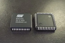 Lot of 2 SST89E52RC33CNJE Microchip Technology 8-Bit Microcontroller 44Pin PLCC