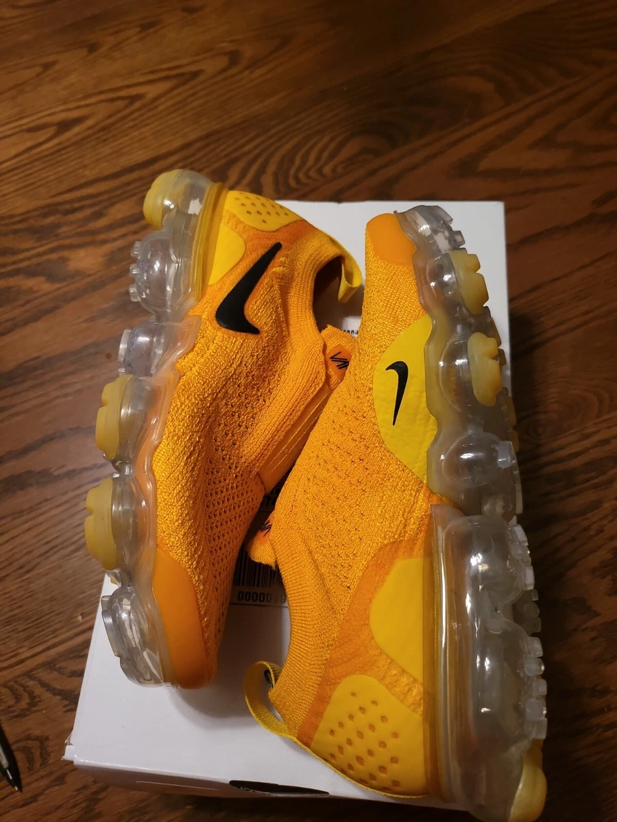 Nike vapormax flyknit moc hotsell 2 yellow