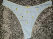 NeW Embroidered cotton thong Panty Size medium lemon graphics 