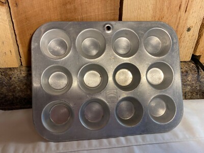 Vintage Mirro Aluminum 12 Cup Mini Muffin Cupcake Pan