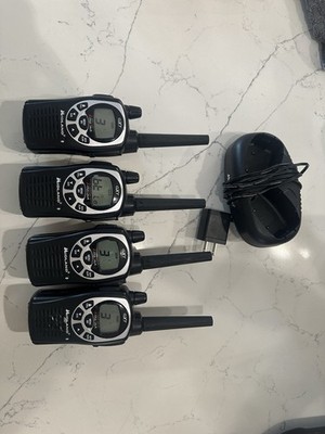 Midland GXT1000G X-TRA TALK Two-Way Radios Black w/ 18CVP8-REV C Charger