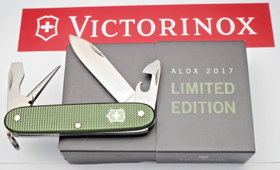Victorinox Swiss Army 93mm Pioneer Knife - Scarce 2017 Limited Run Victorinox Swiss Army 93mm Pioneer Knife - Scarce 2017 Limited Run
