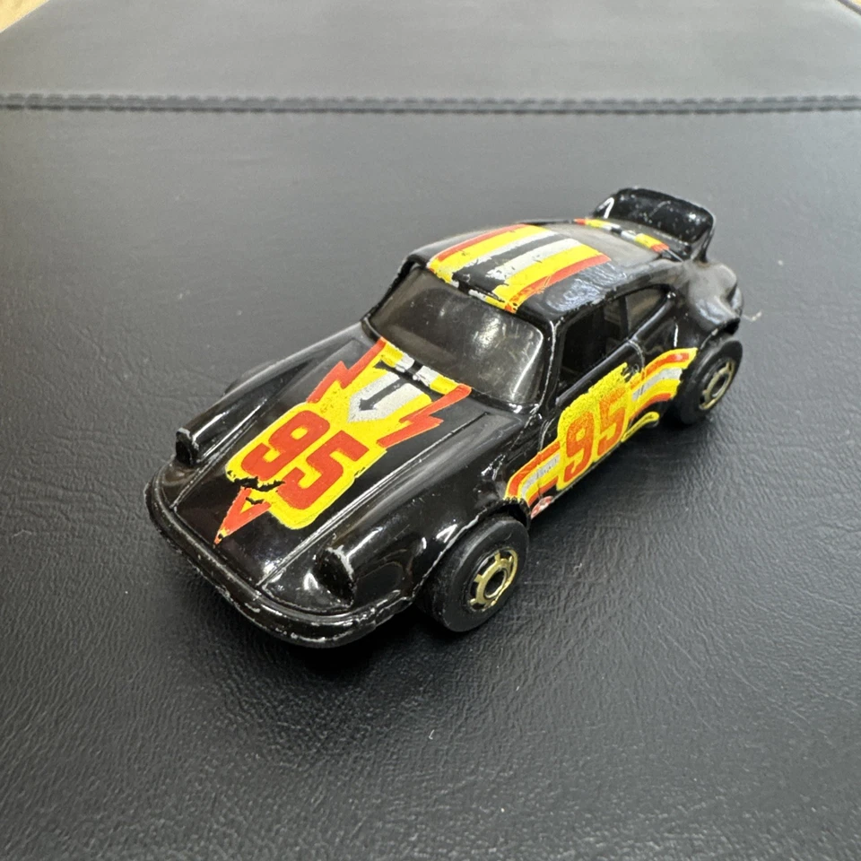Coche de juguete diecast Hong Kong vintage años 70 Hot Wheels raro 1974 Porsche P-911 negro #95 Foto 4 de 4