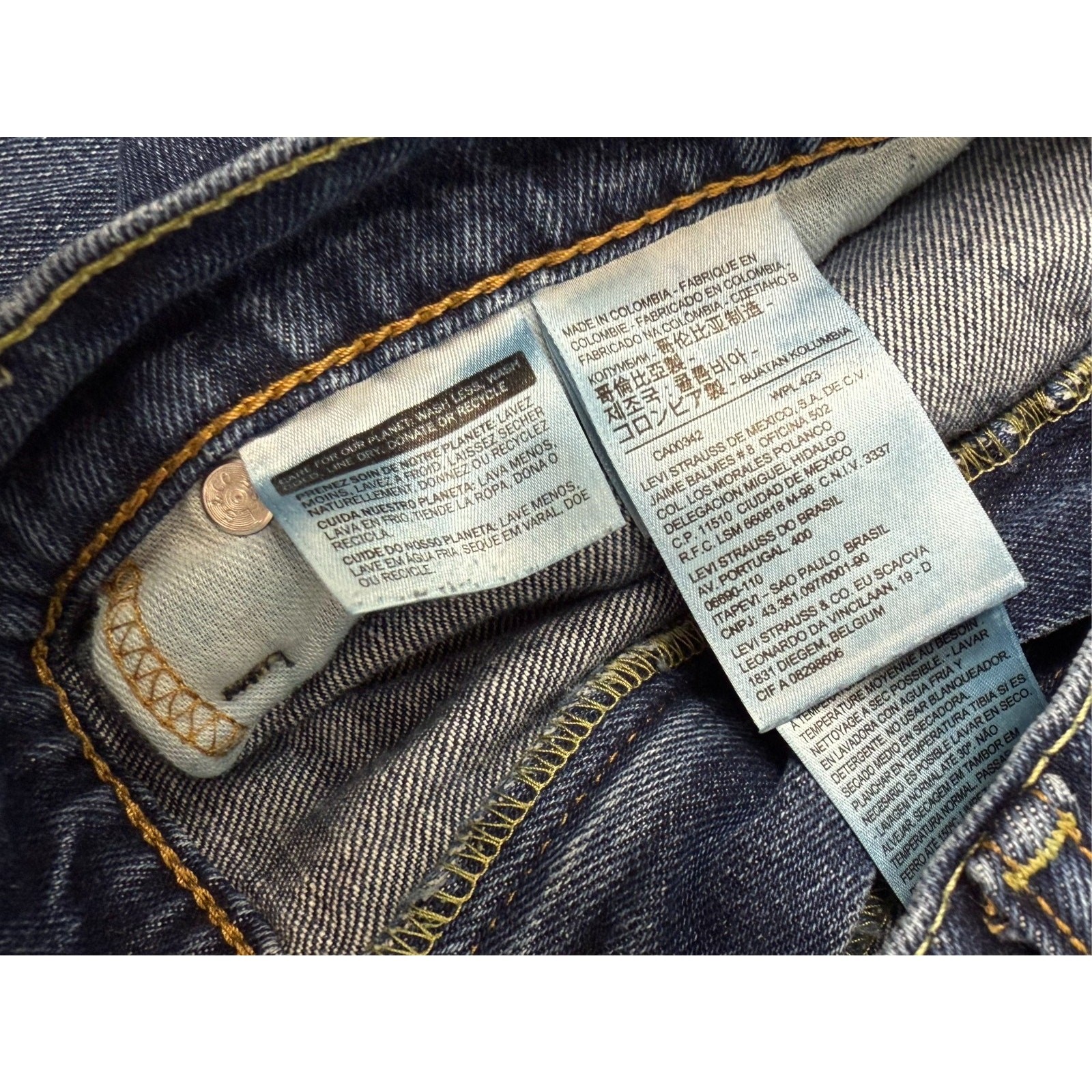 Levis 559 Men's Blue Jeans W40 x L32 Straight Leg Med wash Denim Cotton Spandex thumbnail 14