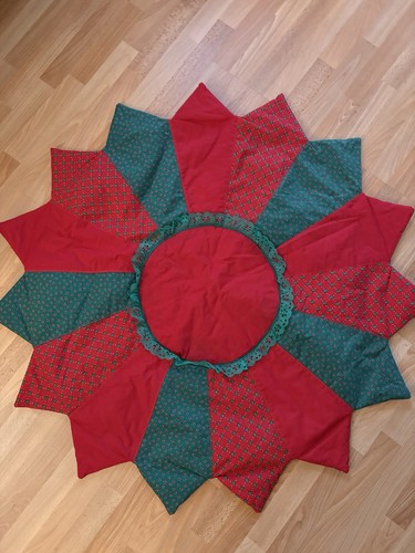 6 Piece Lot Vintage Handmade Quilted Christmas Runner/Tree/Wall Hanging/Ornament