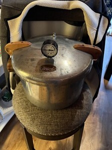 Vintage National No 7 Pressure Cooker Canner 16 Quart Aluminum  Original Jiggler