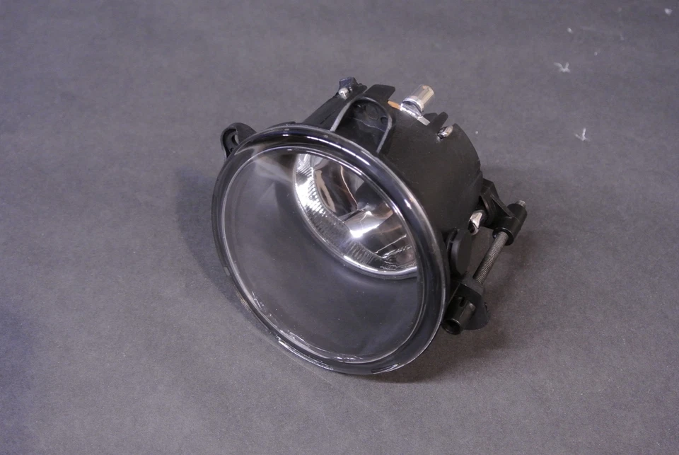 FOG Lamp Assembly Right for 2003-2009 LAND ROVER LR3/SPORT/Discovery (XBJ000080) - Image 2 of 4
