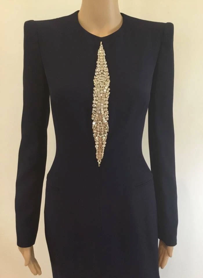 ABITO ALEXANDER MCQUEEN IMPREZIOSITO TAGLIA SMALL PREZZO AL PUBBLICO CONSIGLIATO $3990