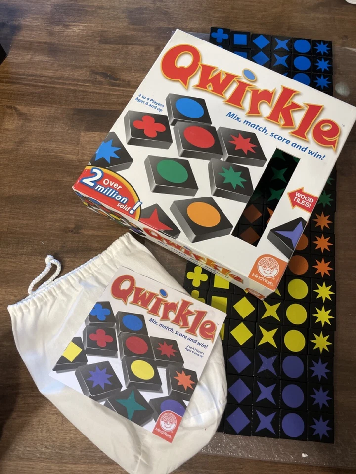 Qwirkle Juego Azulejos Madera MindWare Piezas de Repuesto Bolsa, Azulejo o Instrucciones Foto 2 de 4