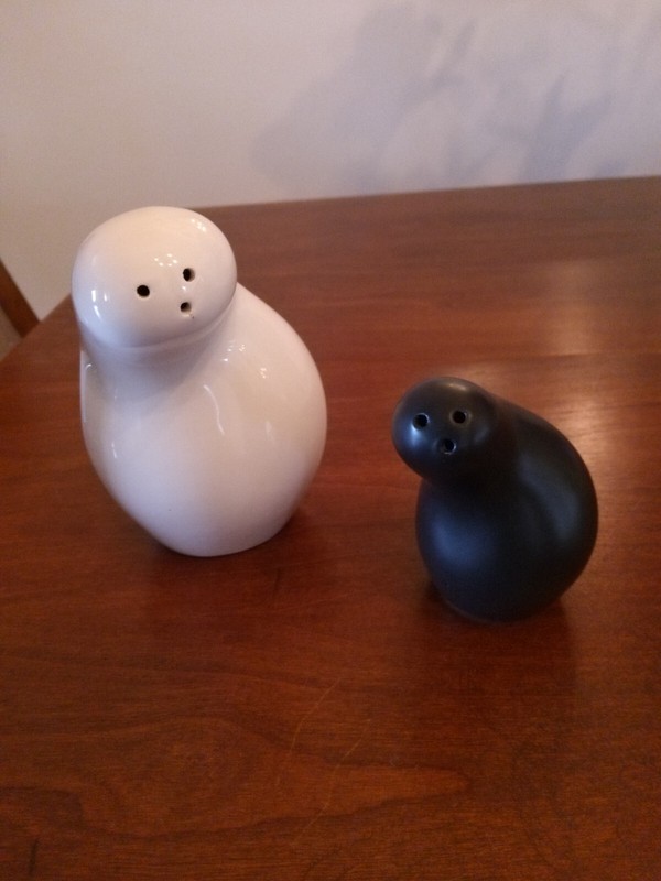MMA Italian black and white salt and pepper shakers rare 