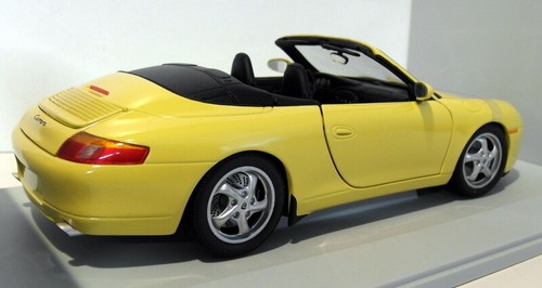 UT Models 1/18 Scale Diecast - 27906 Porsche 996 Cabrio Yellow - Picture 3 of 4