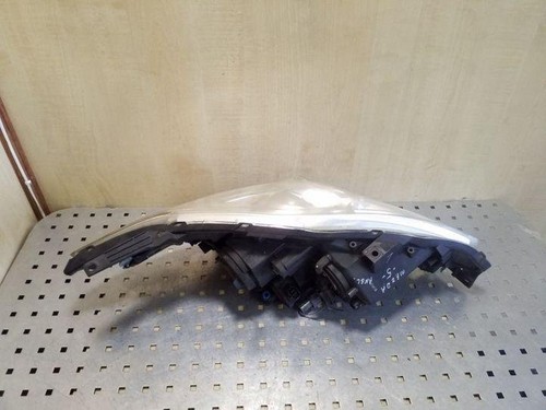 Mazda 5 CR19 Headlight Front Left 2.00 Diesel 81kw 2006 26076353 - Picture 2 of 3