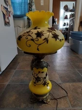 M.C. Co Vintage MCM Hurricane Lamp GIM644  Rare *Read Description*