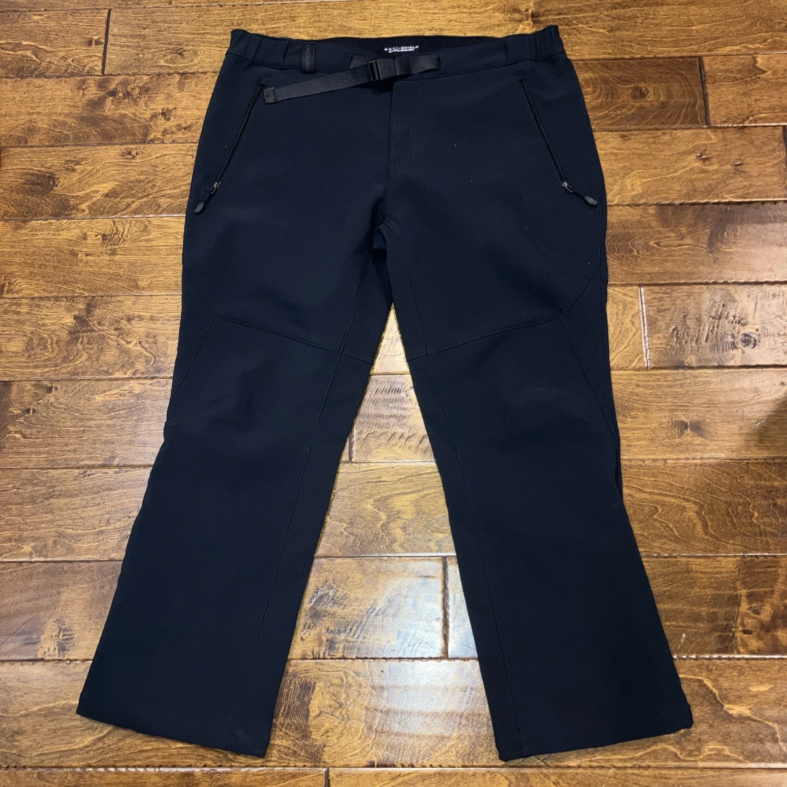 Columbia Omni shield advanced repellency men’s 42 x 30 Black Ski Pants
Opens in a new window or tab
