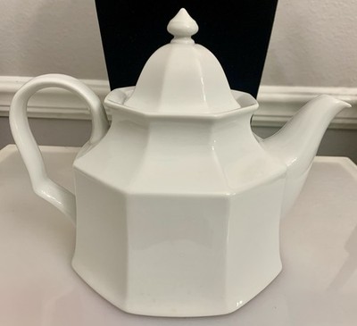 Mikasa Younger Than Springtime Snow Drop Teapot Japan Model(L9409) Great Cond.!