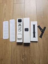 Apple Watch Series 5 44mm Space Grey Aluminium Case with Black Sport Band