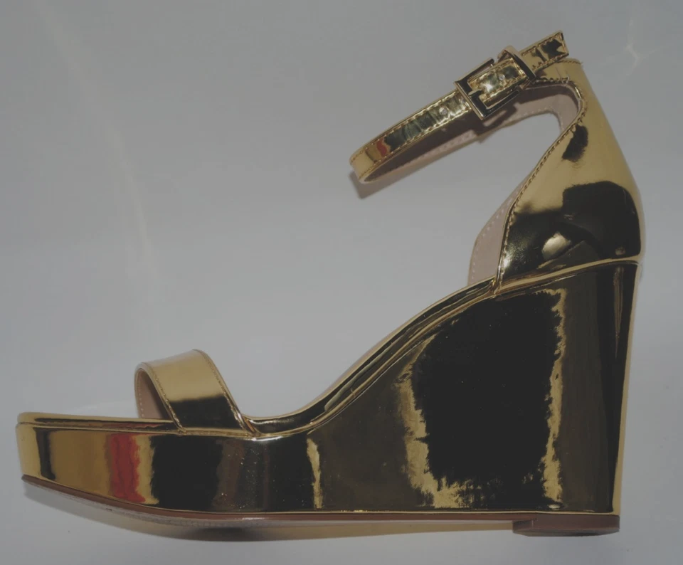 Sandalias de tacón de cuña con plataforma charol brillante dorado MIX NO 6 talla 6 Foto 2 de 4