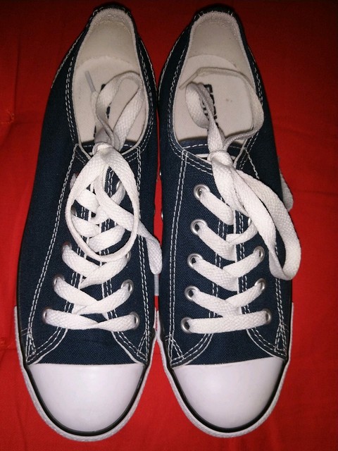 girls converse size 4