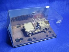 AE682 BLACKSMITH UH JAMES BOND 007 LAND ROVER LIGHTWEIGHT N°67 1/43 LIVING DAYLIGHTS