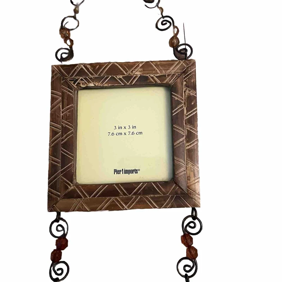 Pier 1 Importa Marcos de Bambú Conectados por Hermosas Cuentas 3 Marcos 3x3. Foto 2 de 4